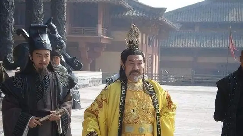 王世充投降李世民：粮尽援绝下的无奈抉择