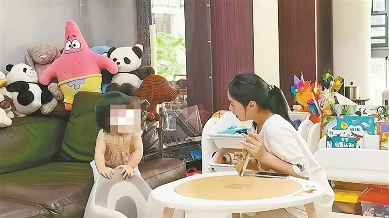 大学生上门看护辅导受青睐暑期兼职新风尚