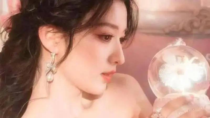 王楚然事业三部曲：争议与热度并存的红毯之路