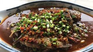 广丰豌豆烧鲫鱼：饶帮菜的鲜香传奇