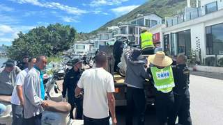 挖色镇路域环境集中整治行动：扫除污点 提升旅游环境