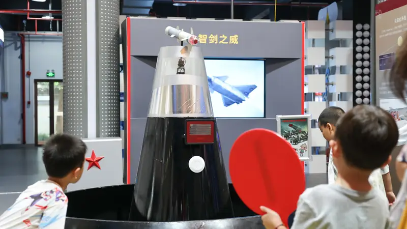 二孩暑假“时空折叠术”：大宝得静二宝可闹时间空间巧安排