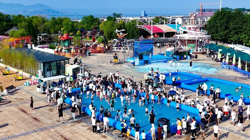 山海清凉节点燃暑期夜间文旅消费新热潮