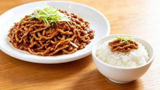 京酱肉丝地道做法滑嫩入味不柴不腥超下饭步骤简单厨房小白也学得会