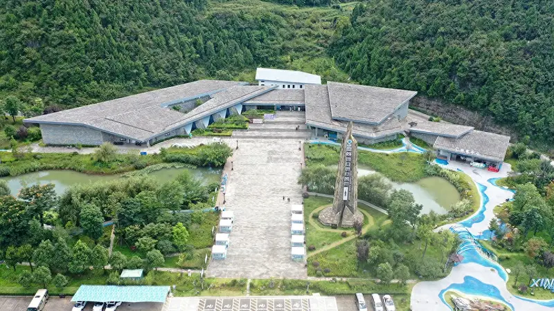 焕新开放客流激增 兴义地质公园博物馆暑期文旅热力飙升