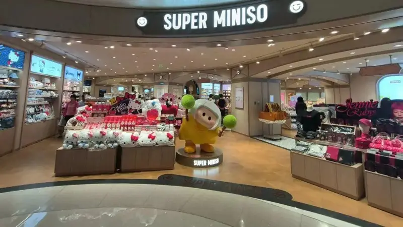 名创优品跨界合作咖啡甜品店，试水餐饮市场引关注