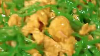 青椒炒鸡蛋：家常味蕾的温柔慰藉