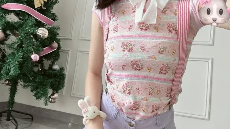11岁女孩拟穿女儿服引争议 本站解析日文译介偏差与中小学服饰规范边界启幕