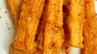 金黄蟹柳薄浆裹炸 酥嫩锁鲜海味小食