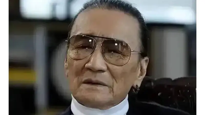 谢贤病重细节曝光：谢霆锋坚持开演唱会，父亲昏迷中仍嘱咐儿子照常进行